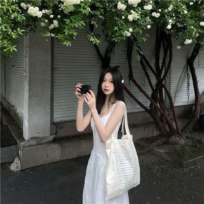 圈养的妇女